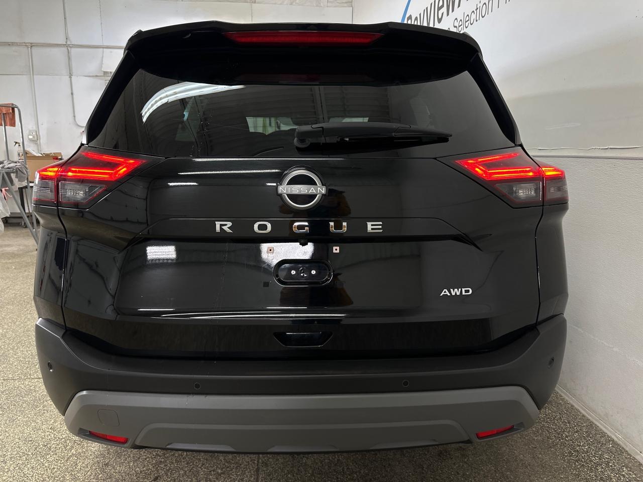 2023 Nissan Rogue S 4dr All-Wheel Drive Sport Utility Photo4