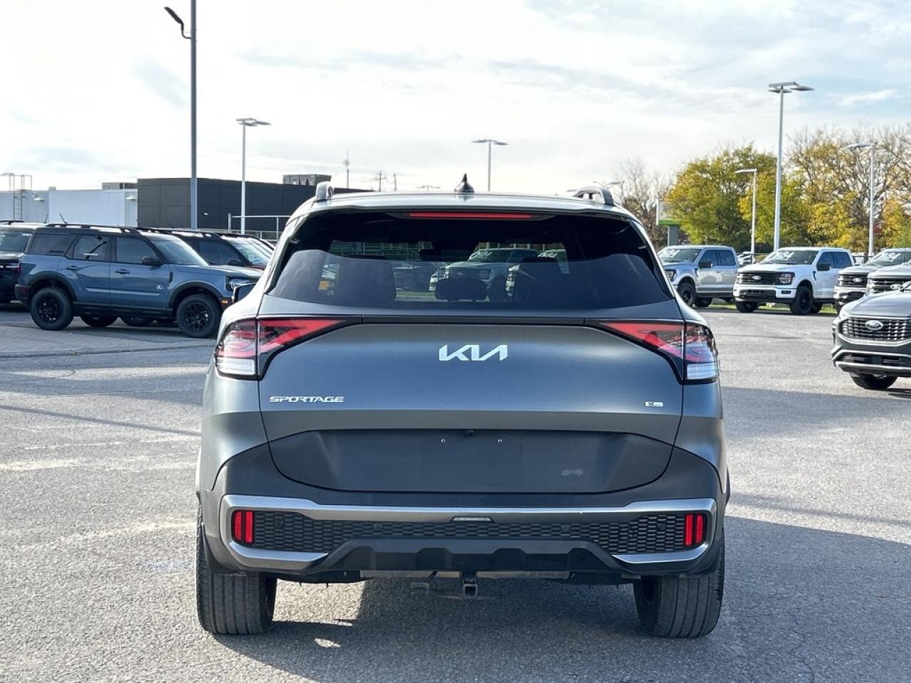 2023 Kia Sportage X-Line Limited w/Black Interior 4dr All-Wheel Drive Photo4