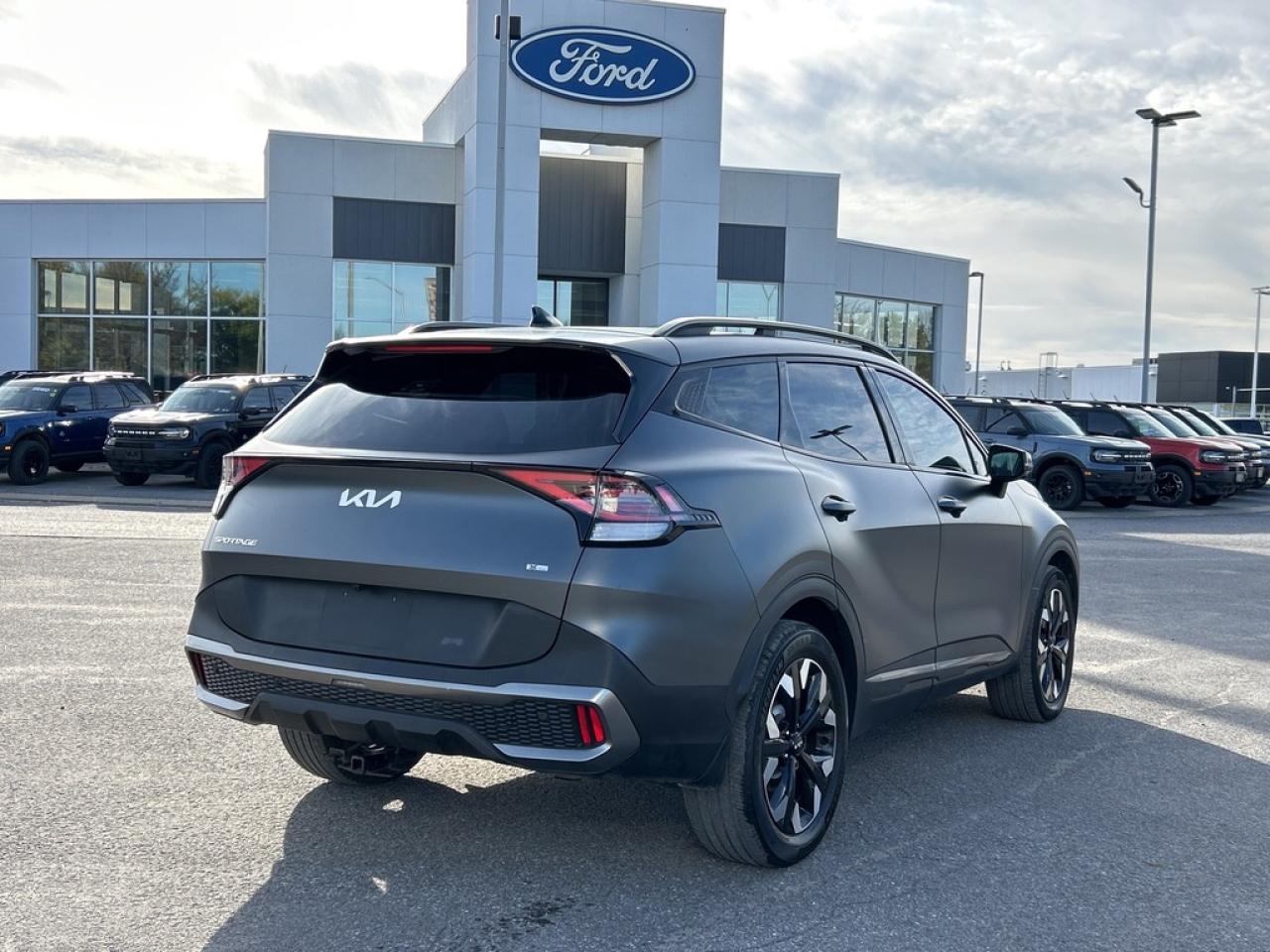 2023 Kia Sportage X-Line Limited w/Black Interior 4dr All-Wheel Drive Photo