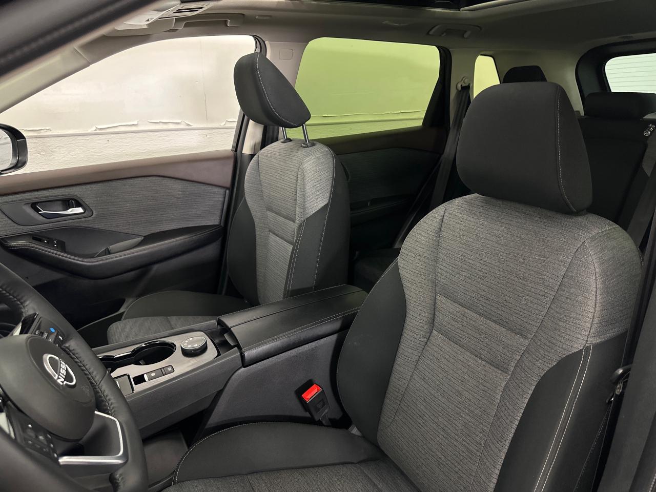 2023 Nissan Rogue SV Moonroof 4dr All-Wheel Drive Sport Utility Photo