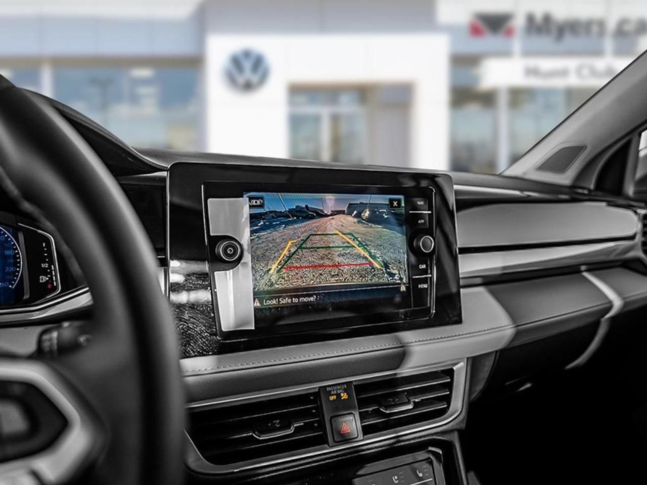 2025 Volkswagen Taos Highline Photo