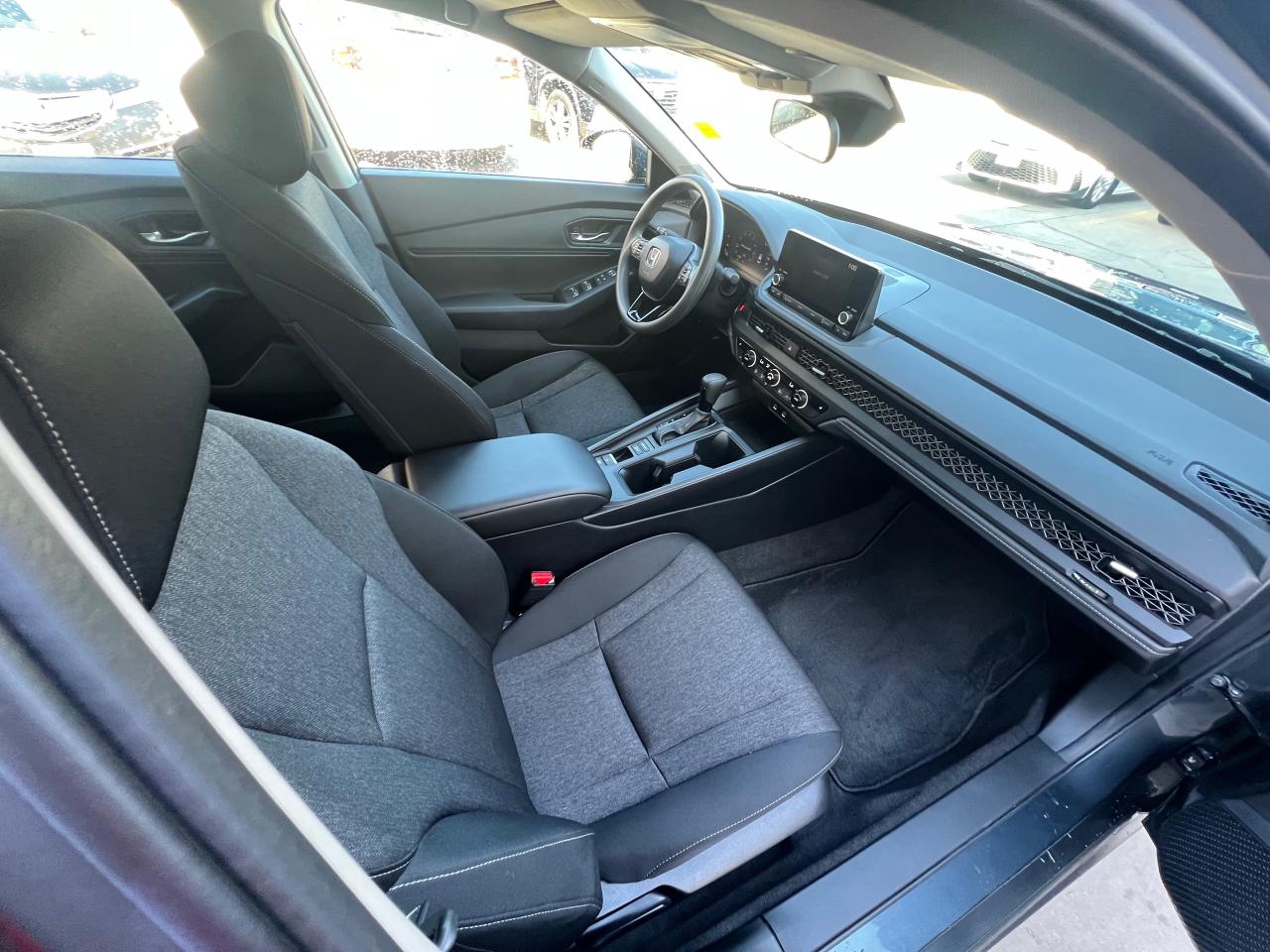 2024 Honda Accord EX 4DR SEDAN Photo