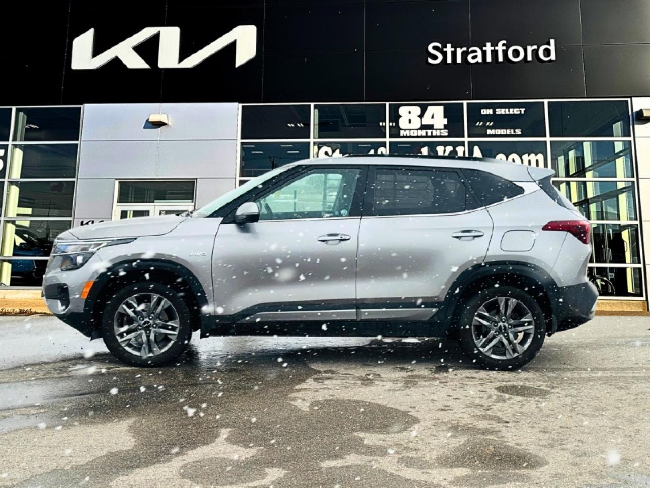 2022 Kia Seltos EX Photo2