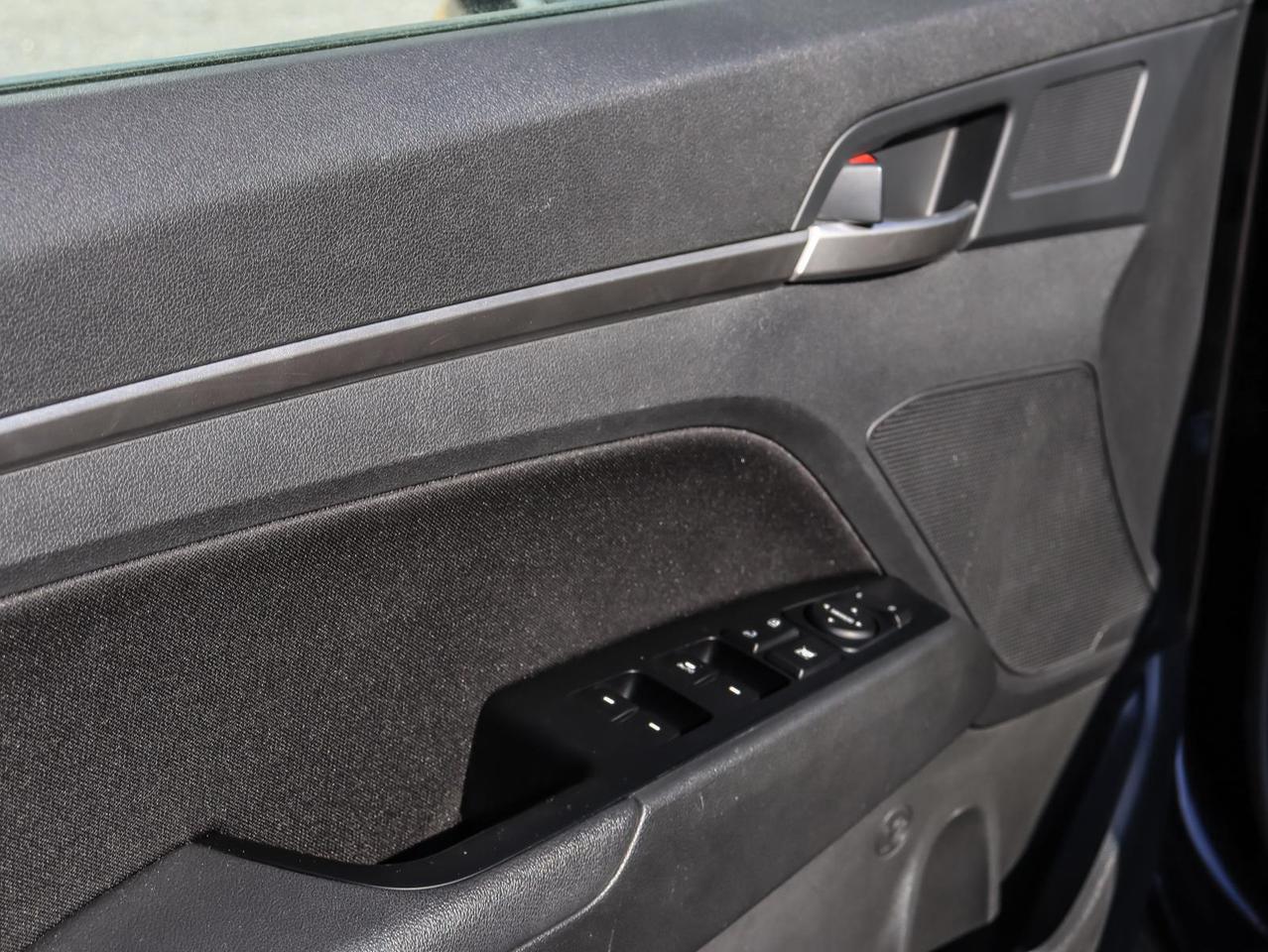 2020 Hyundai Elantra PREFERRED 4DR SEDAN Photo