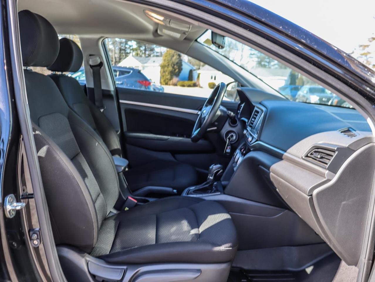 2020 Hyundai Elantra PREFERRED 4DR SEDAN Photo