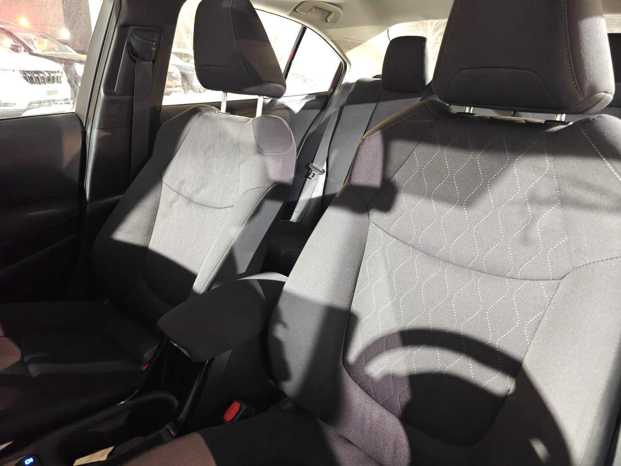 2022 Toyota Corolla LE 4DR SEDAN Photo