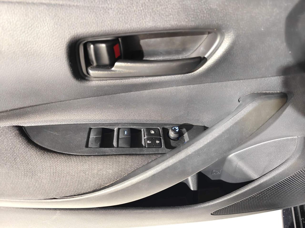 2022 Toyota Corolla LE 4DR SEDAN Photo