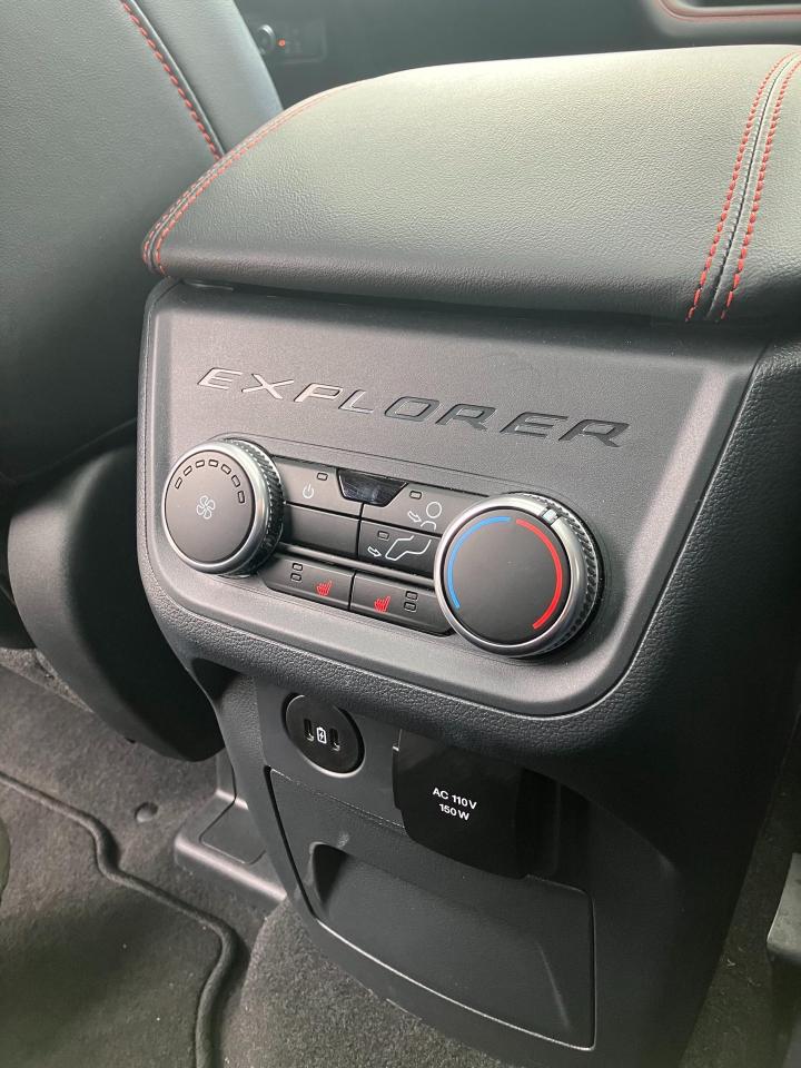 2025 Ford Explorer ST 4dr 4x4 Photo