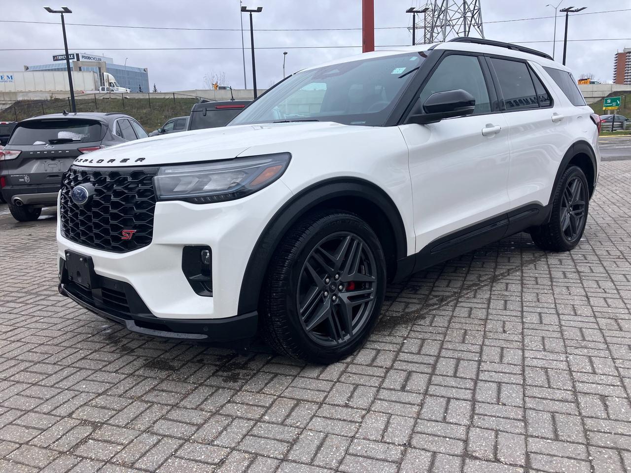 2025 Ford Explorer ST 4dr 4x4 Photo