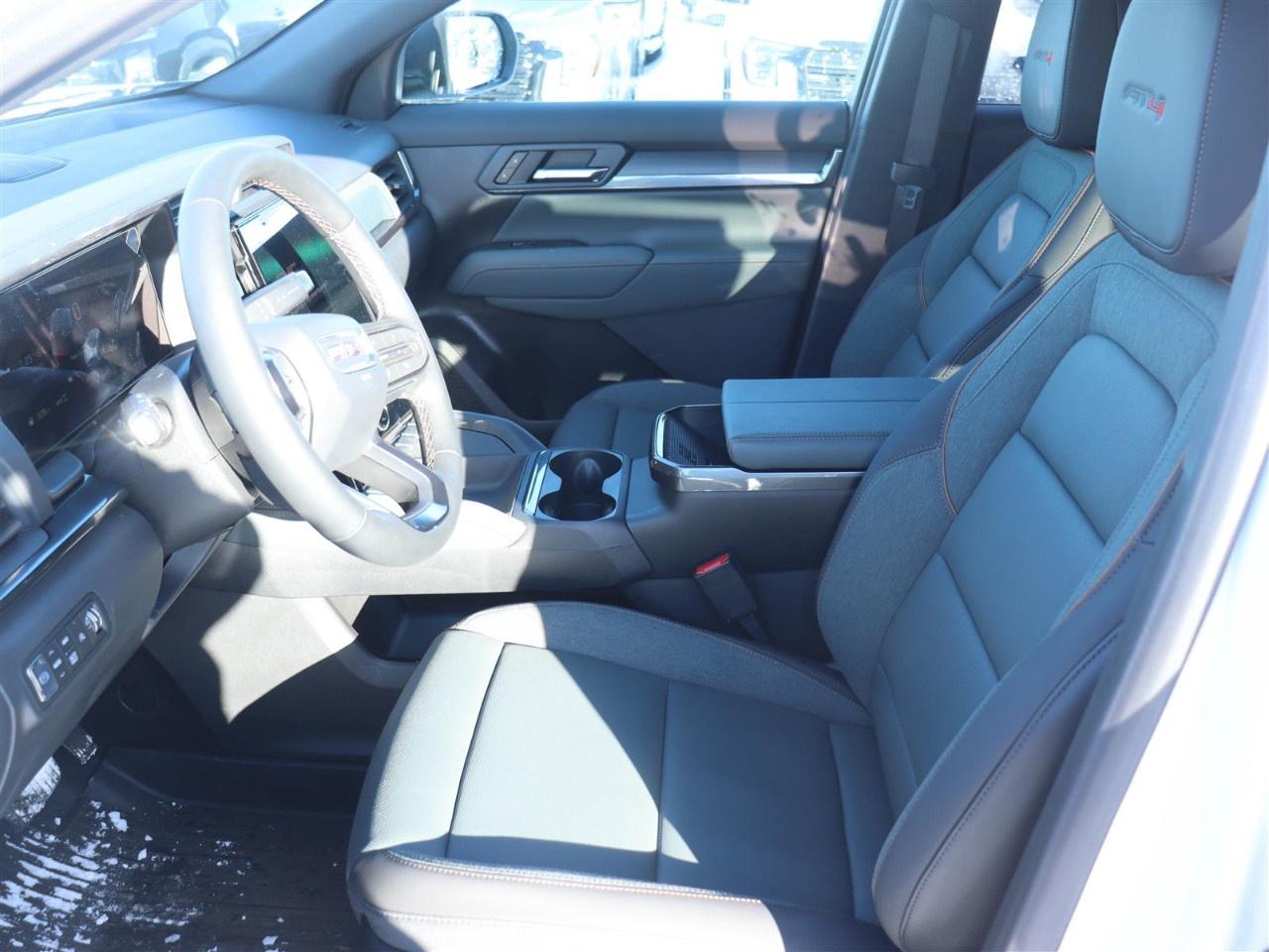 2026 GMC Terrain AWD AT4 Photo