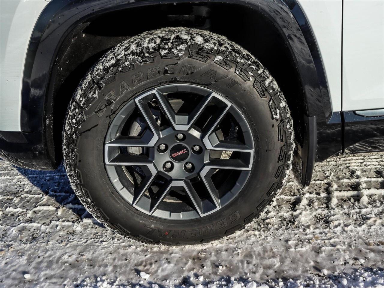 2026 GMC Terrain AWD AT4 Photo