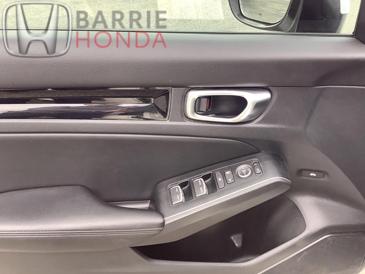 2024 Honda Civic Touring 4dr Sedan Photo