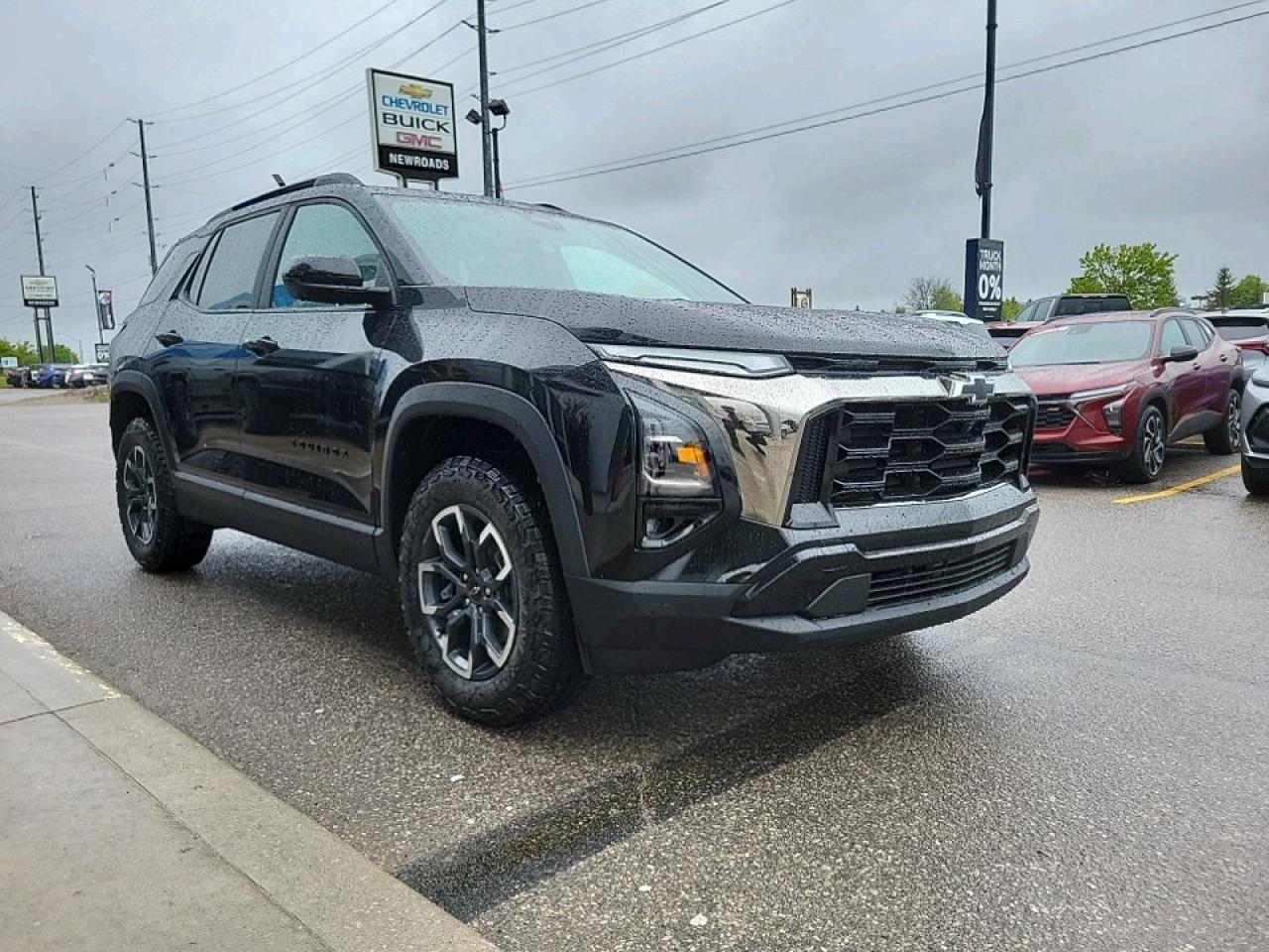 2026 Chevrolet Equinox ACTIV 4dr All-Wheel Drive Photo2