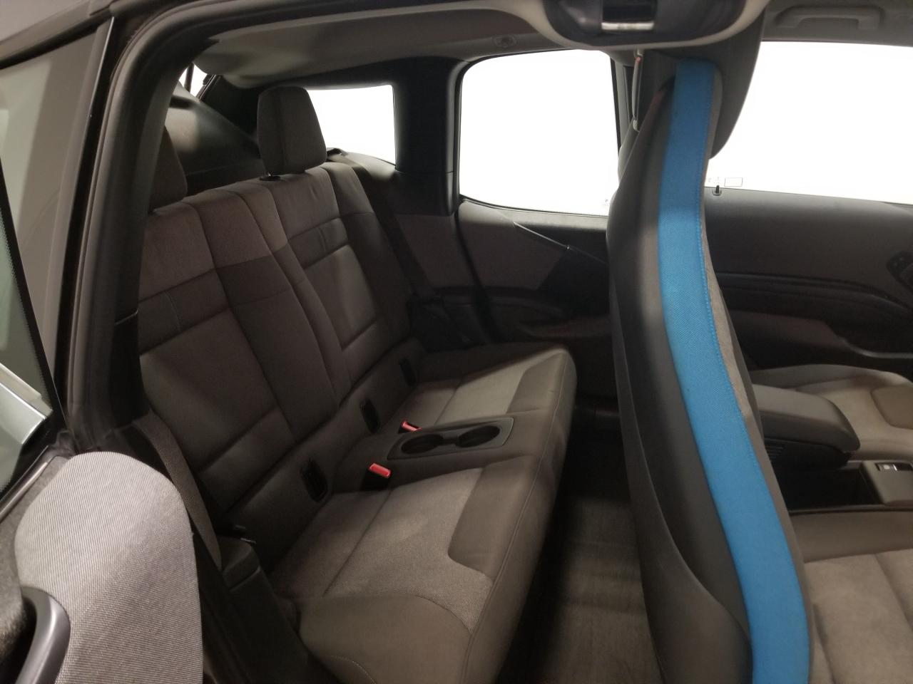 2017 BMW i3 Base w/Range Extender 4dr Rear-Wheel Drive Hatchback Photo