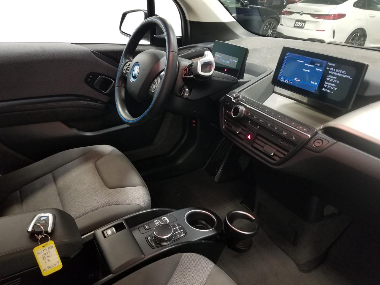 2017 BMW i3 Base w/Range Extender 4dr Rear-Wheel Drive Hatchback Photo