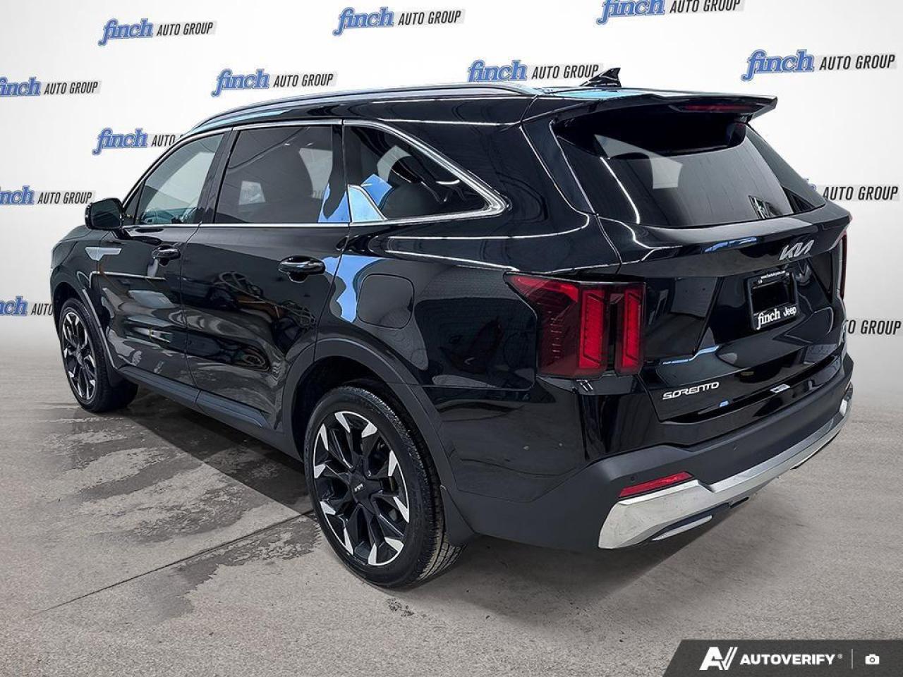 2024 Kia Sorento  Photo3