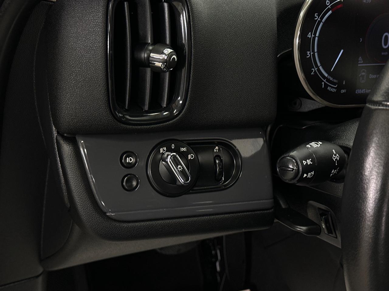 2024 MINI Countryman Cooper 4dr All-Wheel Drive ALL4 Sport Utility Photo