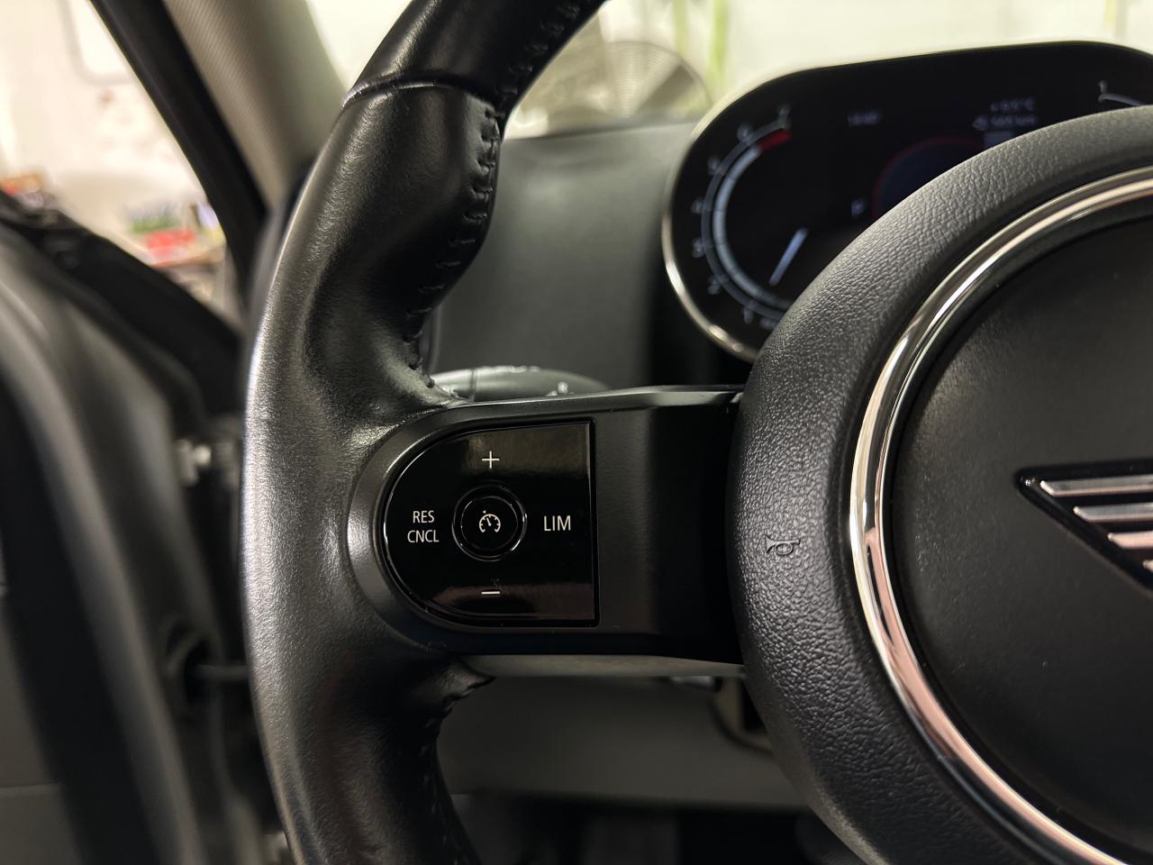 2024 MINI Countryman Cooper 4dr All-Wheel Drive ALL4 Sport Utility Photo