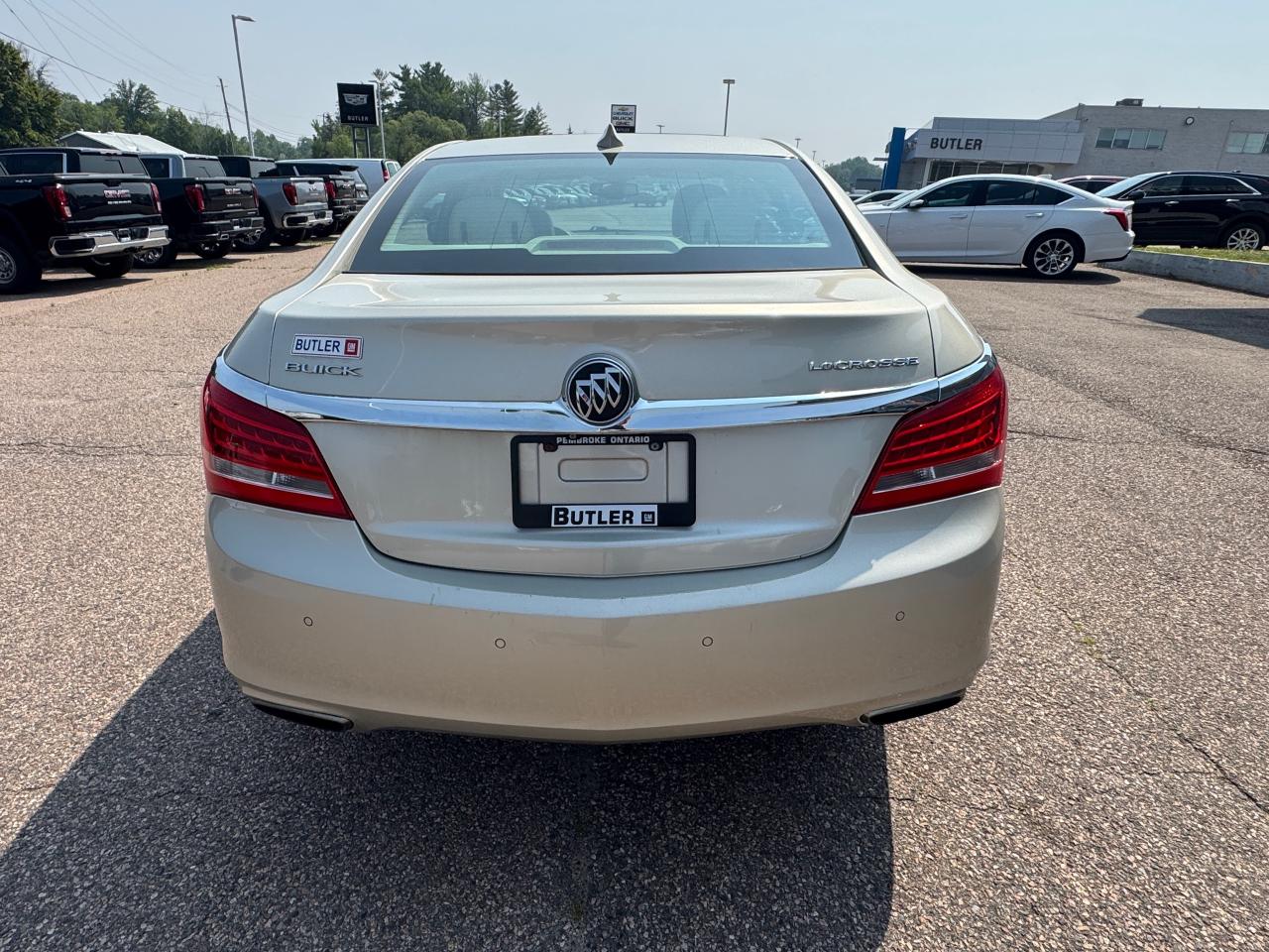 2015 Buick LaCrosse Leather 4dr Front-Wheel Drive Sedan Photo