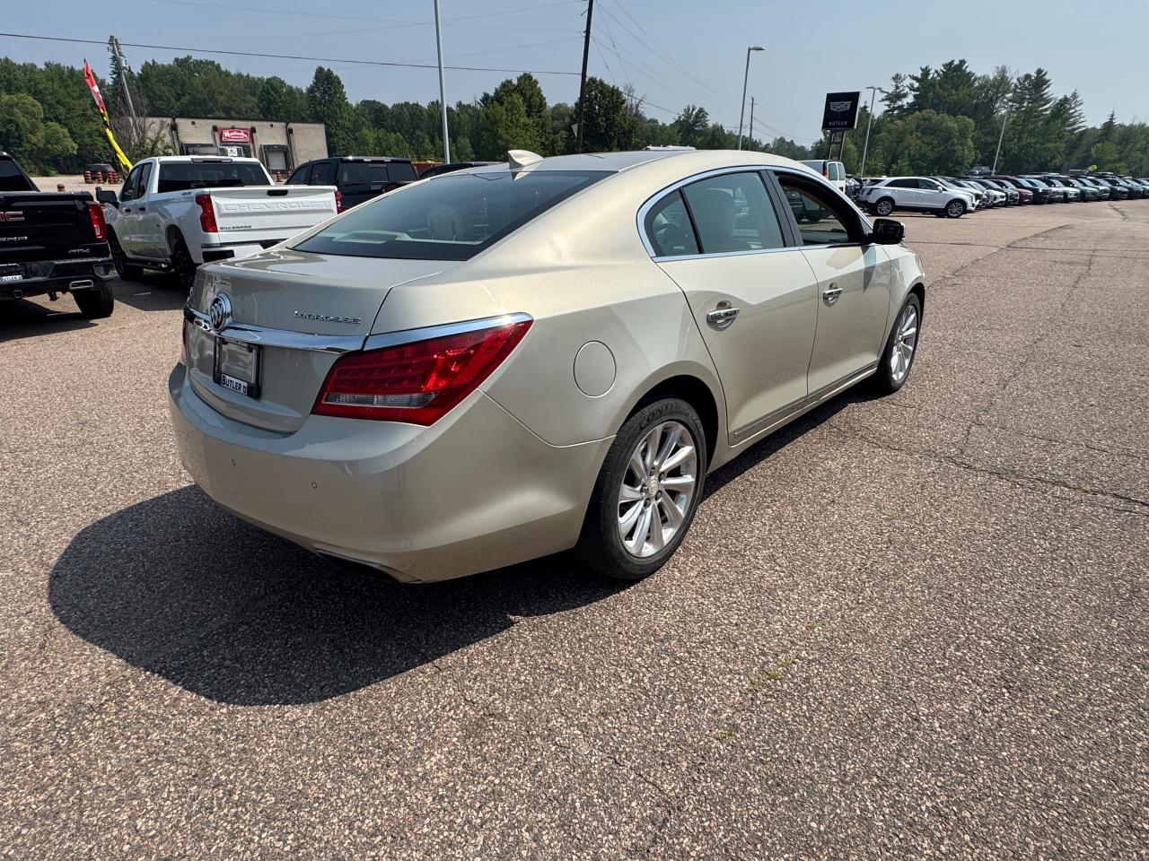 2015 Buick LaCrosse Leather 4dr Front-Wheel Drive Sedan Photo