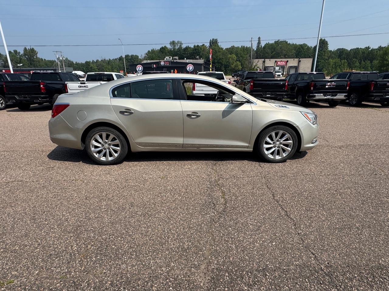 2015 Buick LaCrosse Leather 4dr Front-Wheel Drive Sedan Photo