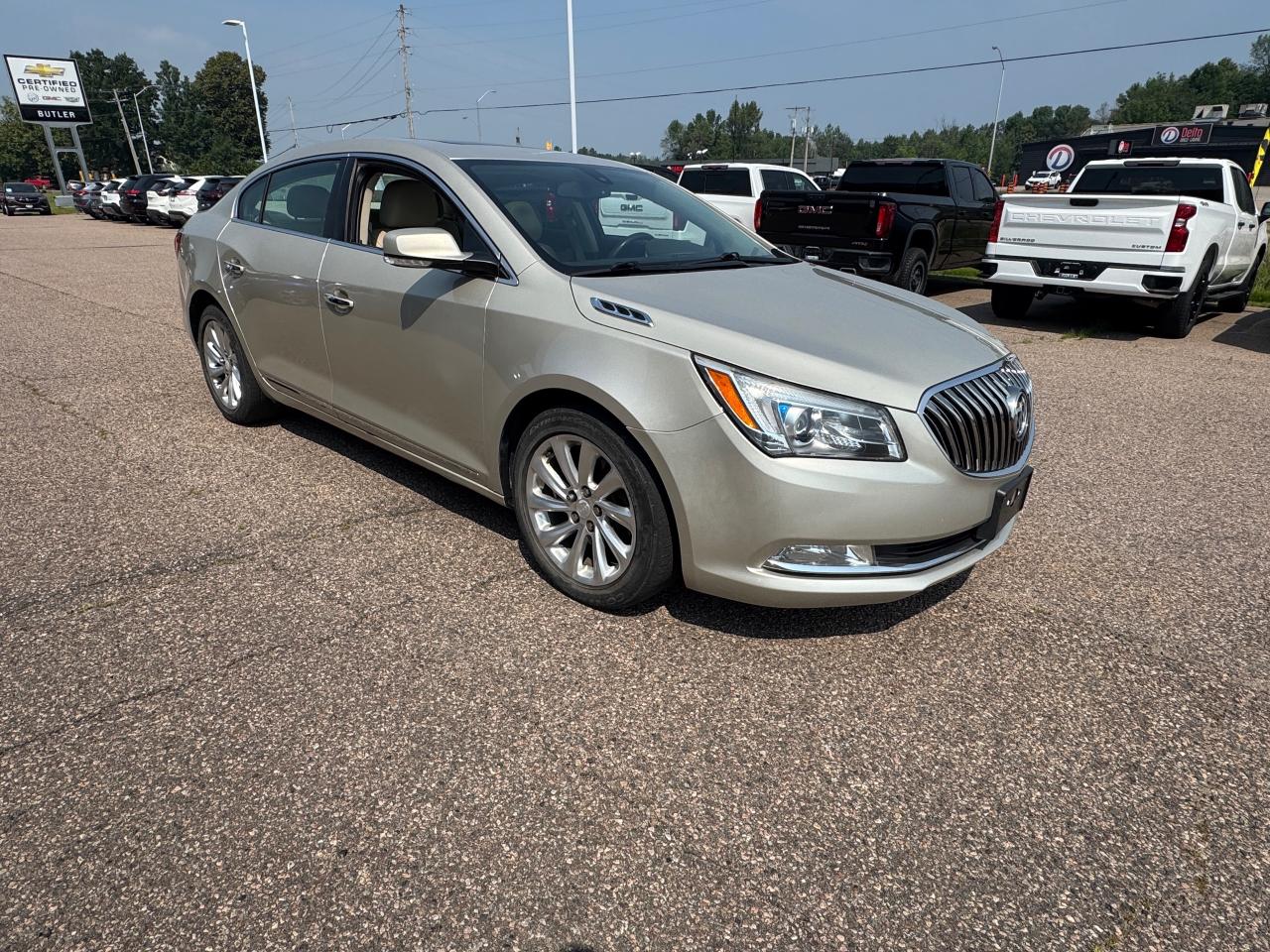 2015 Buick LaCrosse Leather 4dr Front-Wheel Drive Sedan Photo