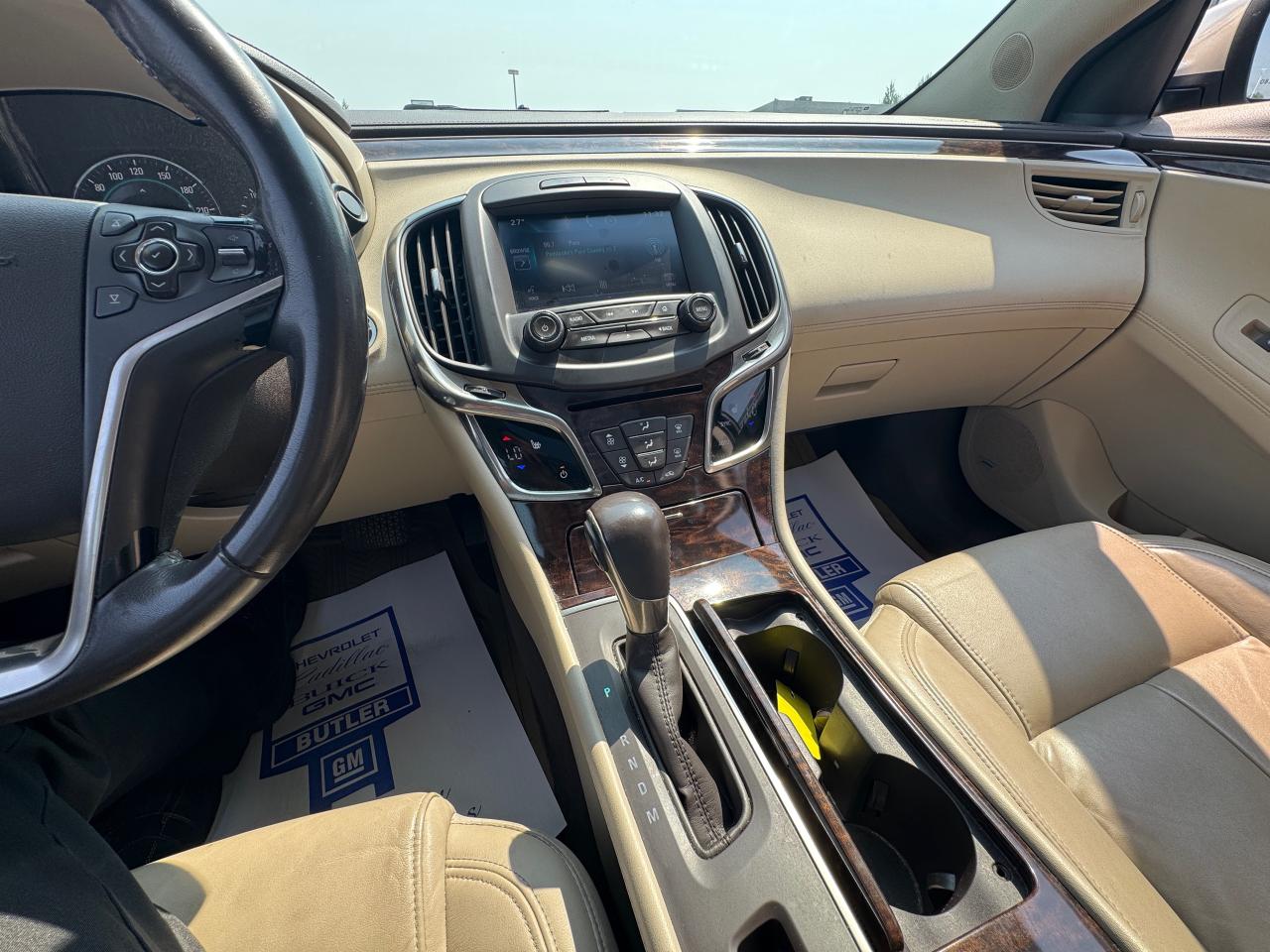 2015 Buick LaCrosse Leather 4dr Front-Wheel Drive Sedan Photo