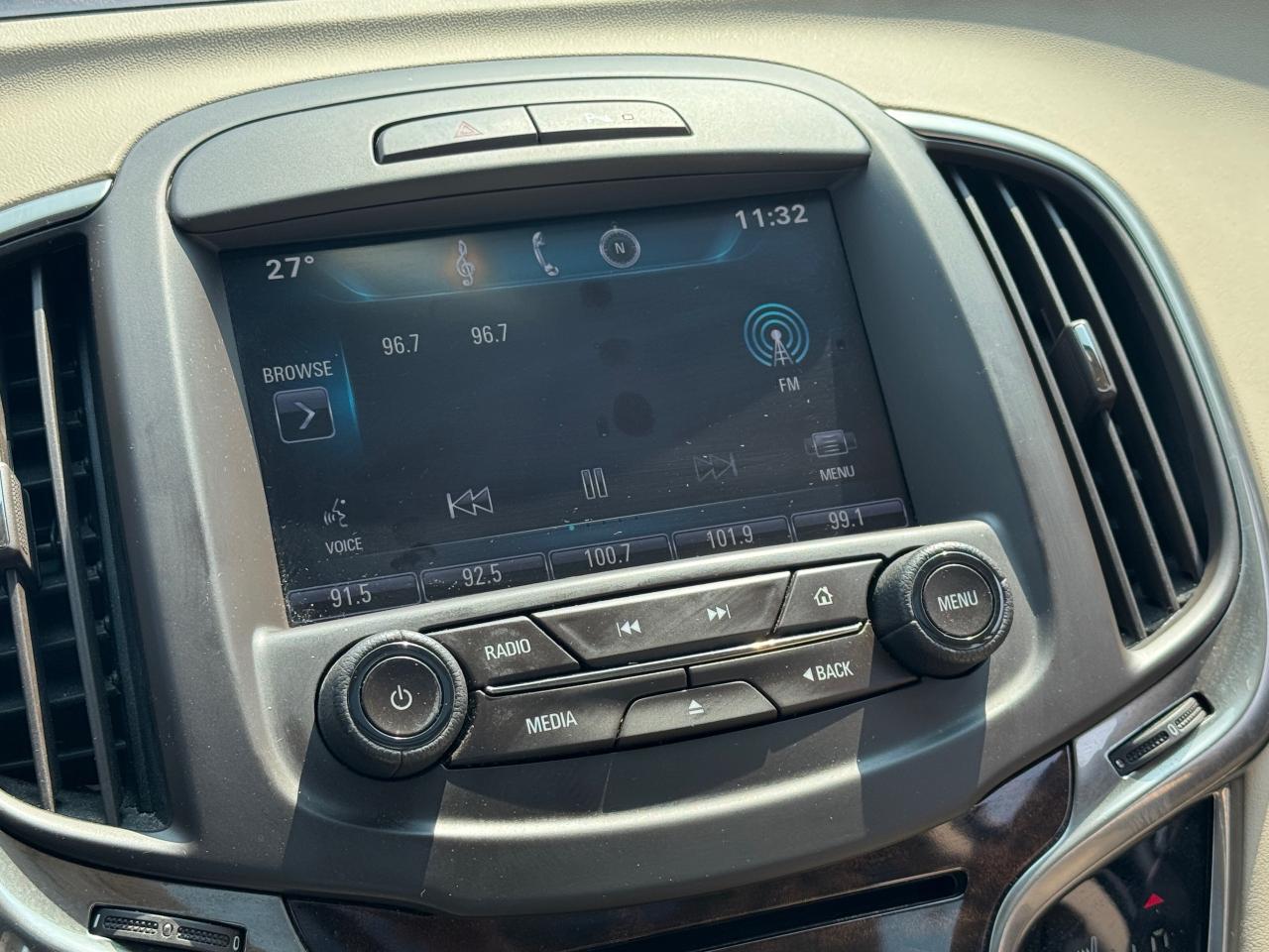 2015 Buick LaCrosse Leather 4dr Front-Wheel Drive Sedan Photo