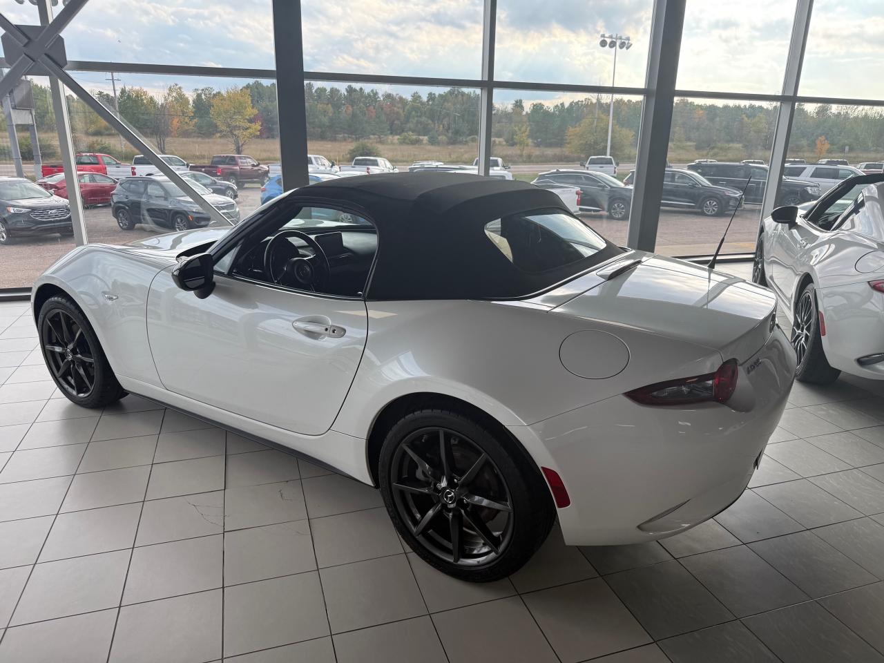 2018 Mazda MX-5 GS (M6) 2dr Convertible Photo