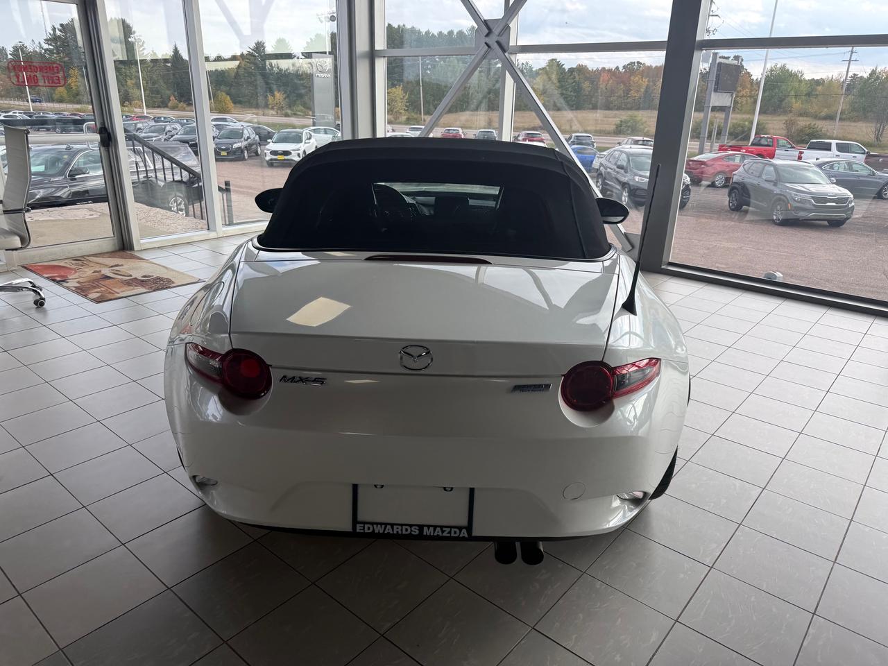 2018 Mazda MX-5 GS (M6) 2dr Convertible Photo