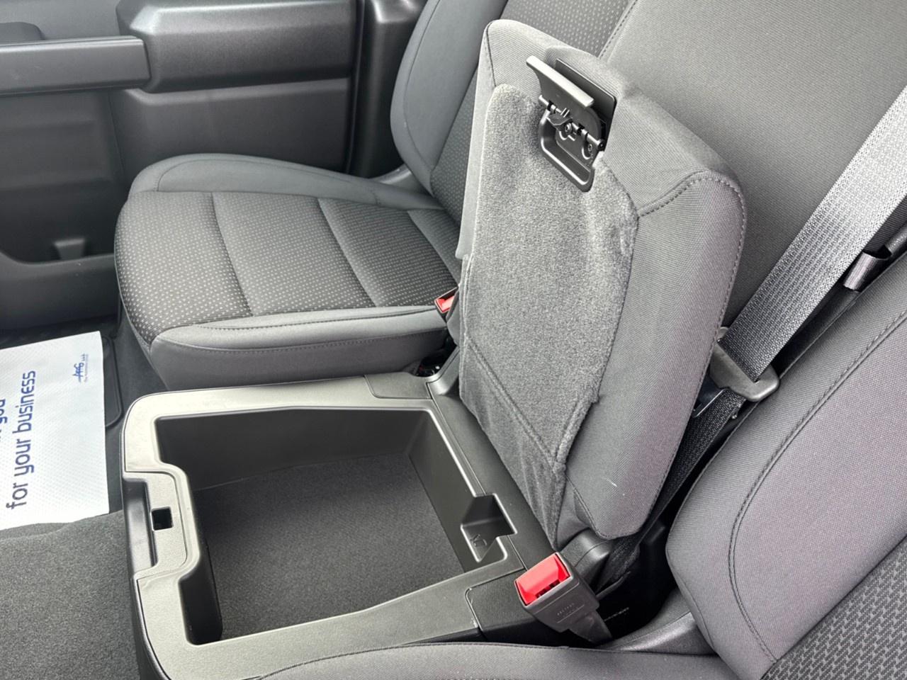 2026 GMC Sierra 1500 Crew Cab Short Box 4-Wheel Drive Pro Photo