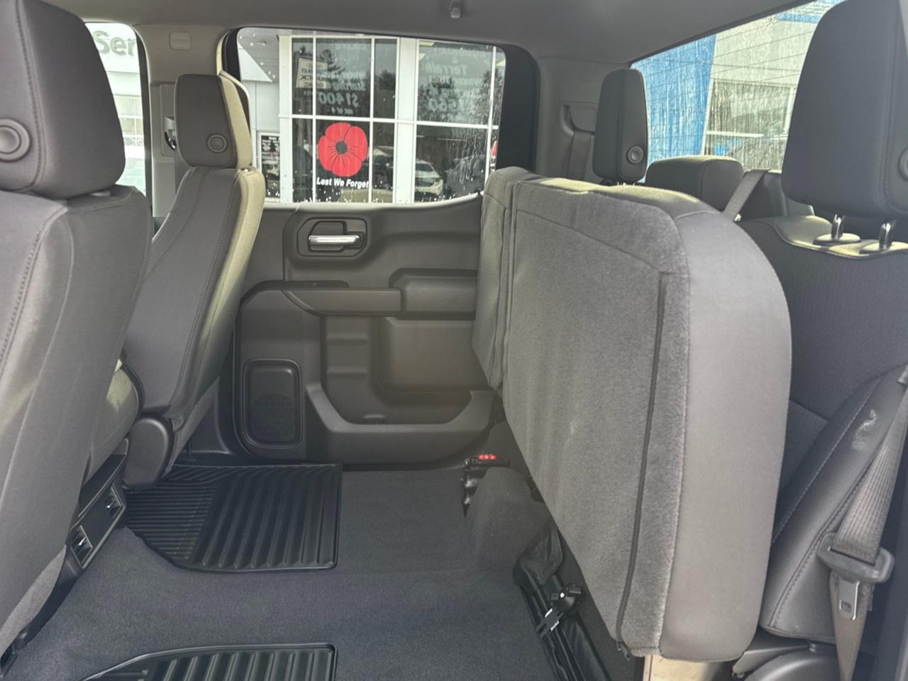 2026 GMC Sierra 1500 Crew Cab Short Box 4-Wheel Drive Pro Photo