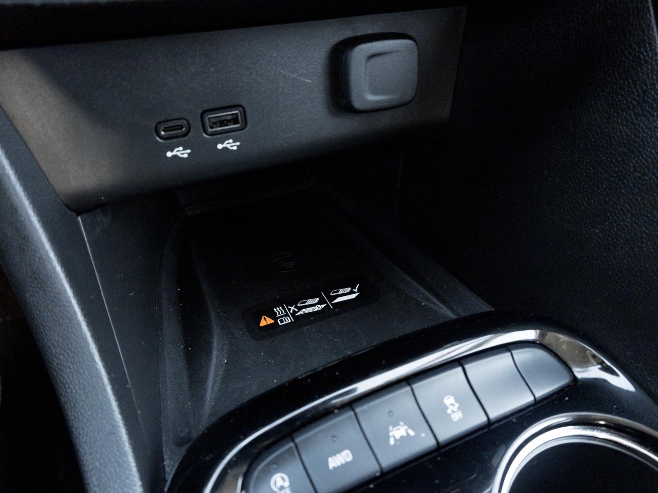 2024 Buick Encore GX Avenir 4dr All-Wheel Drive Photo