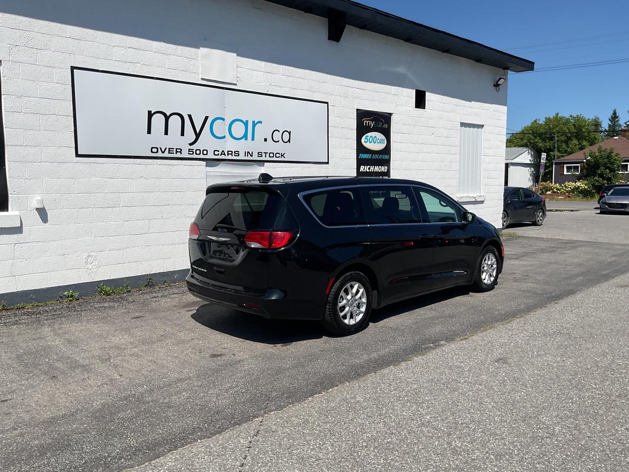 2023 Chrysler Grand Caravan SXT Front-Wheel Drive Passenger Van Photo2