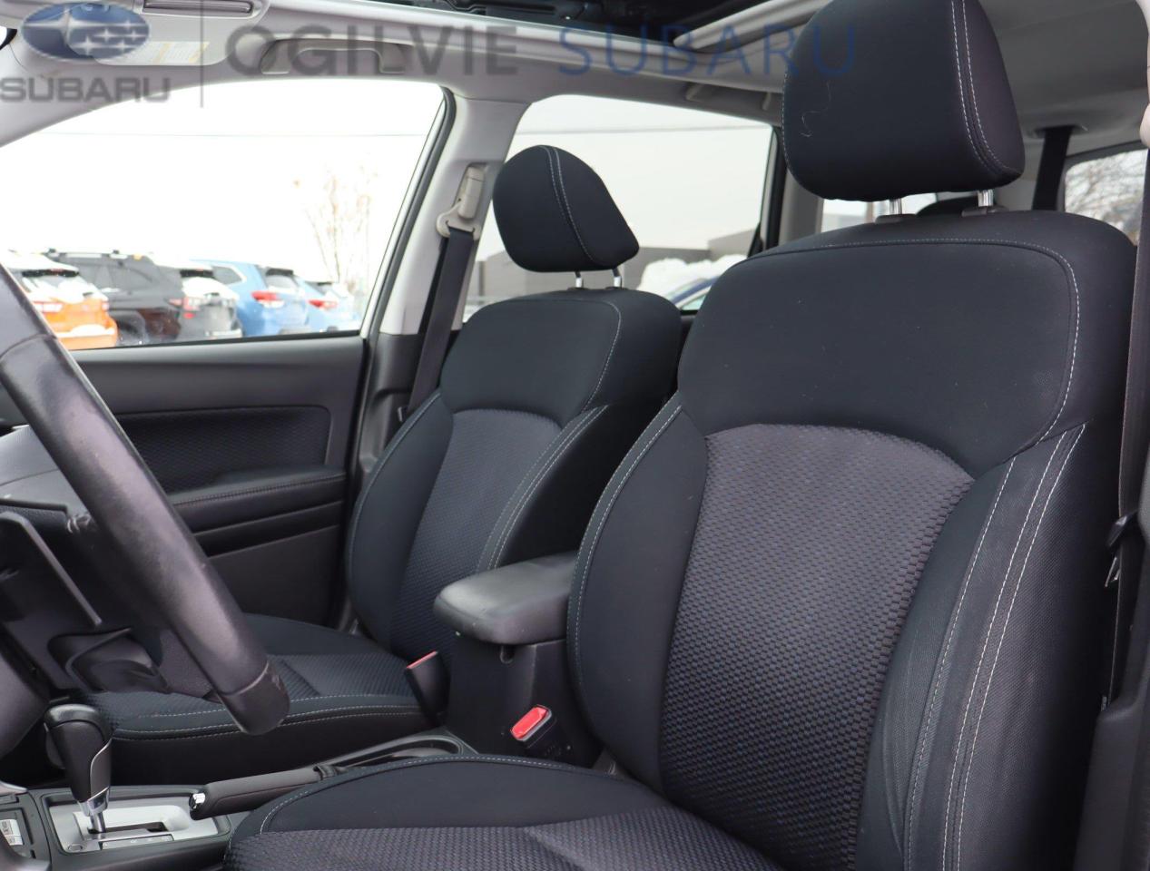 2017 Subaru Forester 2.5i Touring w/Technology Package Option (CVT) 4dr All-Wheel Drive Photo