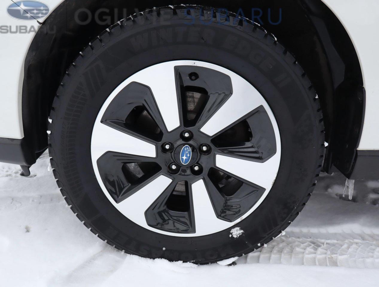 2017 Subaru Forester 2.5i Touring w/Technology Package Option (CVT) 4dr All-Wheel Drive Photo