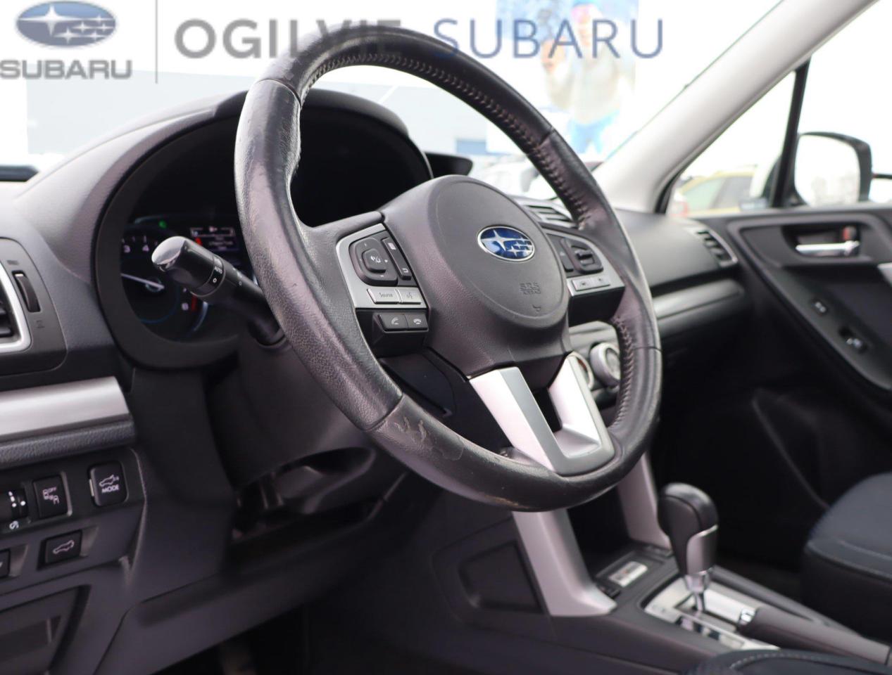 2017 Subaru Forester 2.5i Touring w/Technology Package Option (CVT) 4dr All-Wheel Drive Photo