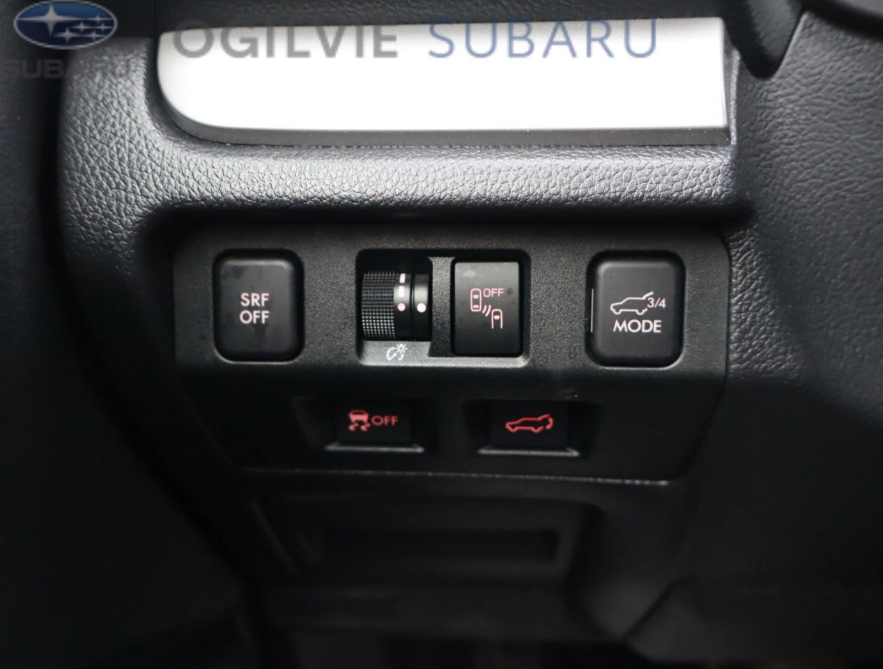 2017 Subaru Forester 2.5i Touring w/Technology Package Option (CVT) 4dr All-Wheel Drive Photo