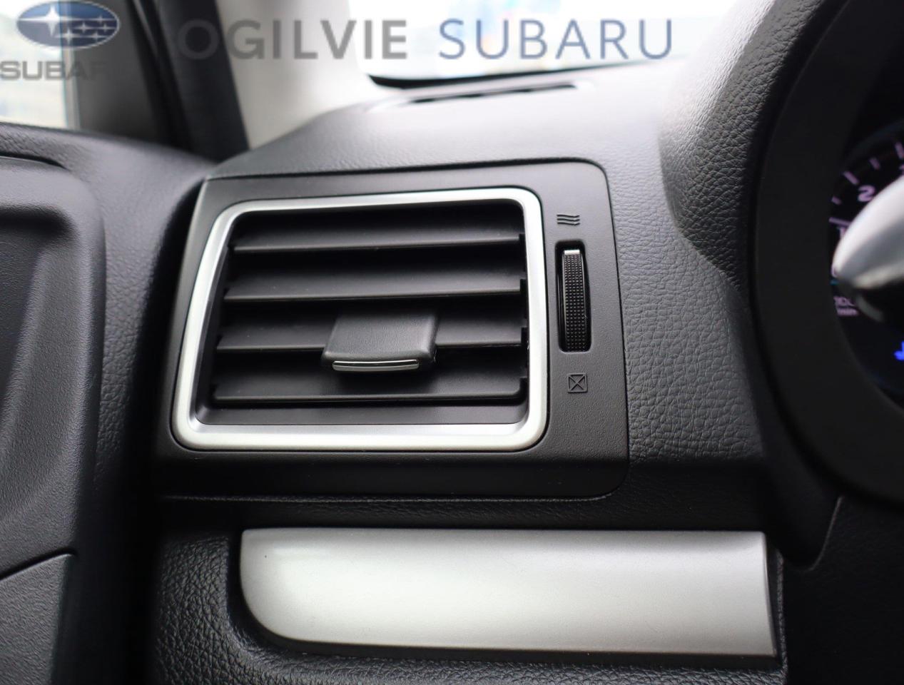 2017 Subaru Forester 2.5i Touring w/Technology Package Option (CVT) 4dr All-Wheel Drive Photo