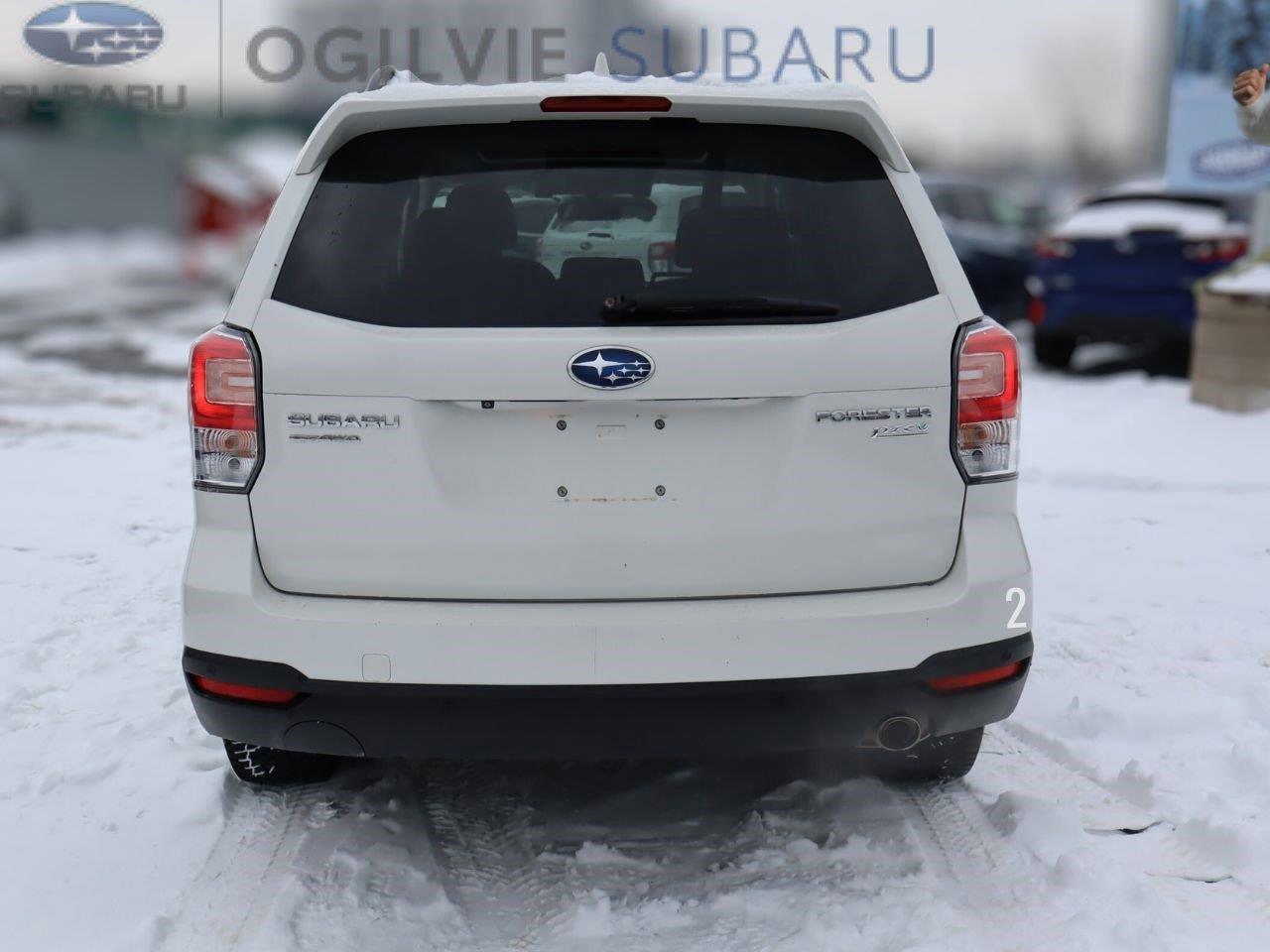 2017 Subaru Forester 2.5i Touring w/Technology Package Option (CVT) 4dr All-Wheel Drive Photo
