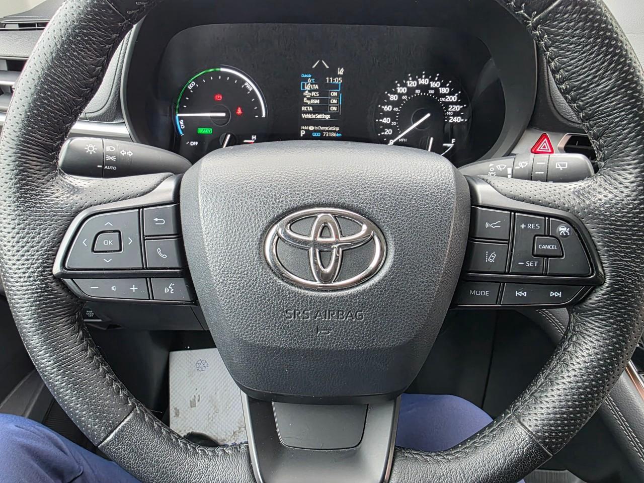 2022 Toyota Sienna LE 8-Passenger 4dr Front-Wheel Drive Passenger Van Photo