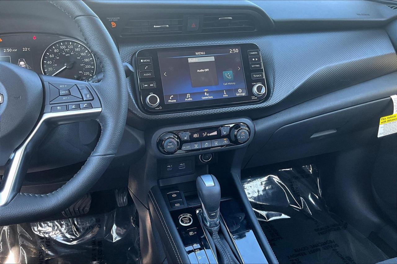 2025 Nissan Kicks Play SV 4dr Front-Wheel Drive Photo