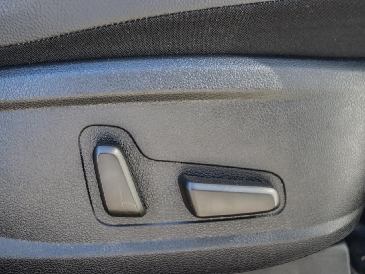 2020 Hyundai PALISADE Luxury 7 Passenger 4dr All-Wheel Drive Photo