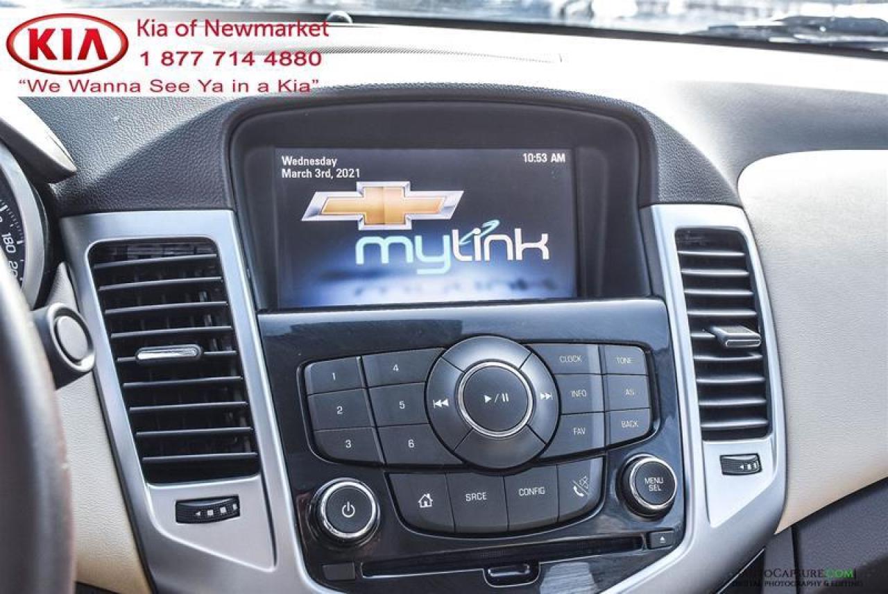 2015 Chevrolet Cruze LT 2LT 4dr Sedan Photo