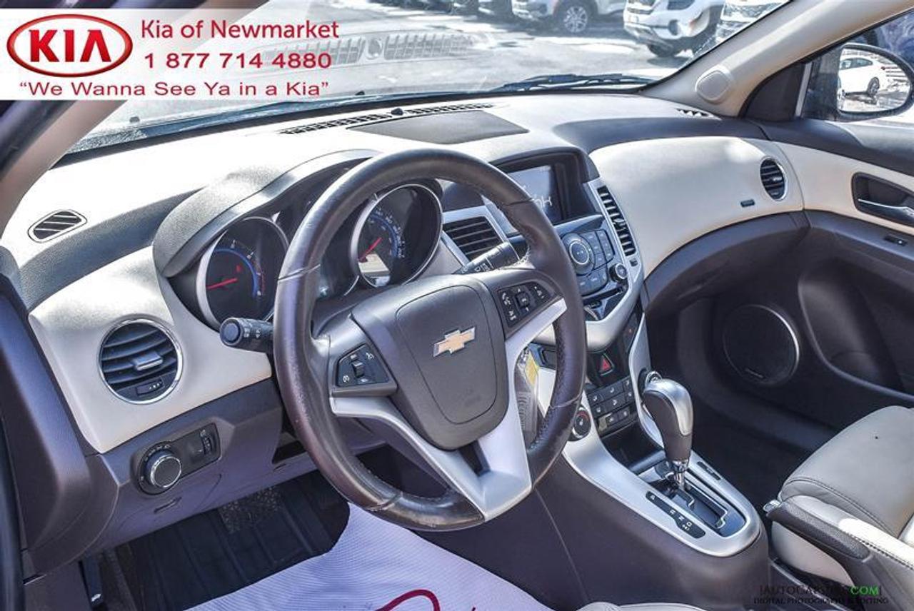 2015 Chevrolet Cruze LT 2LT 4dr Sedan Photo