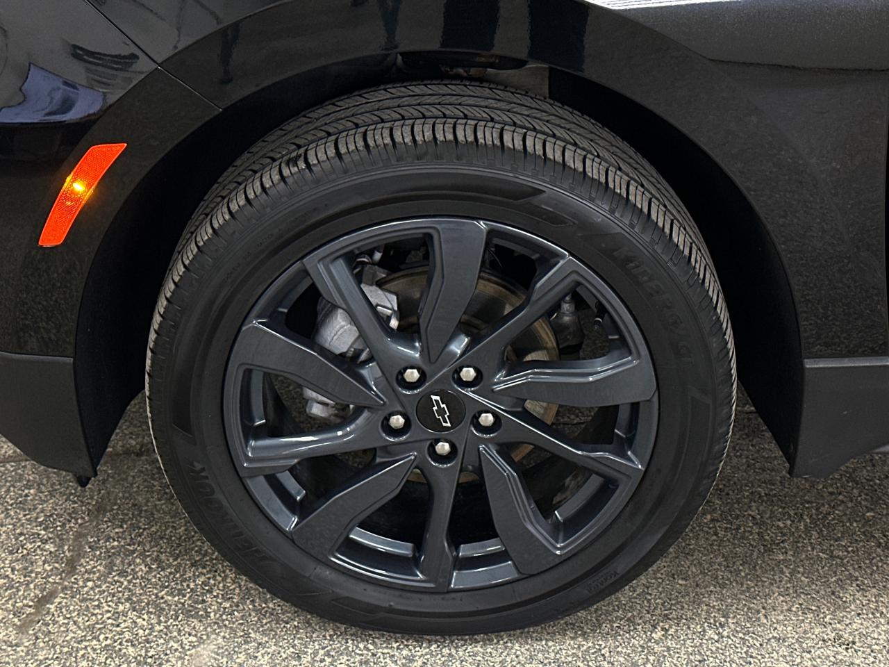 2024 Chevrolet Equinox RS 4dr All-Wheel Drive Photo2