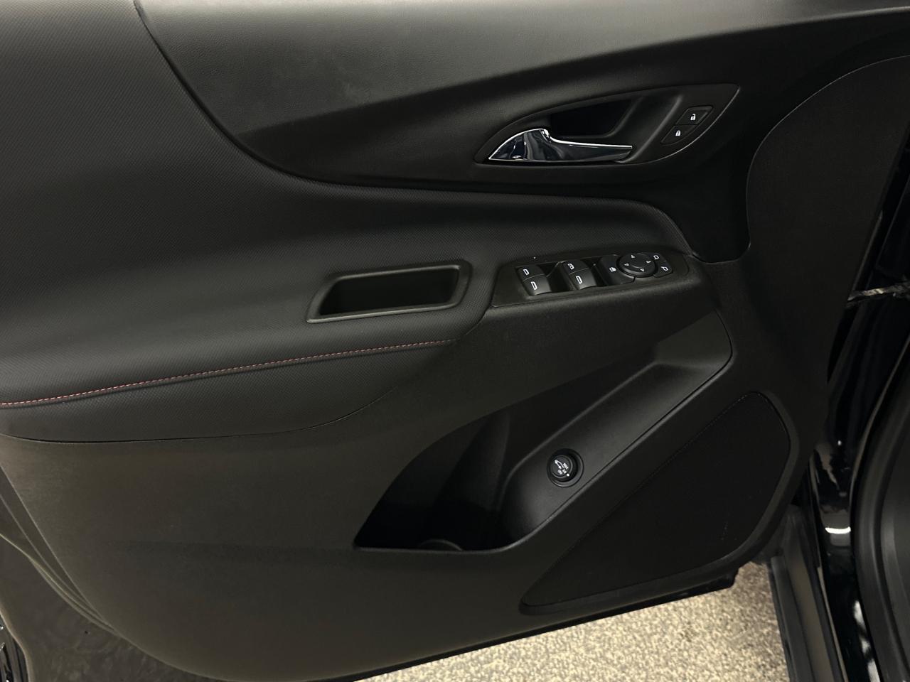 2024 Chevrolet Equinox RS 4dr All-Wheel Drive Photo