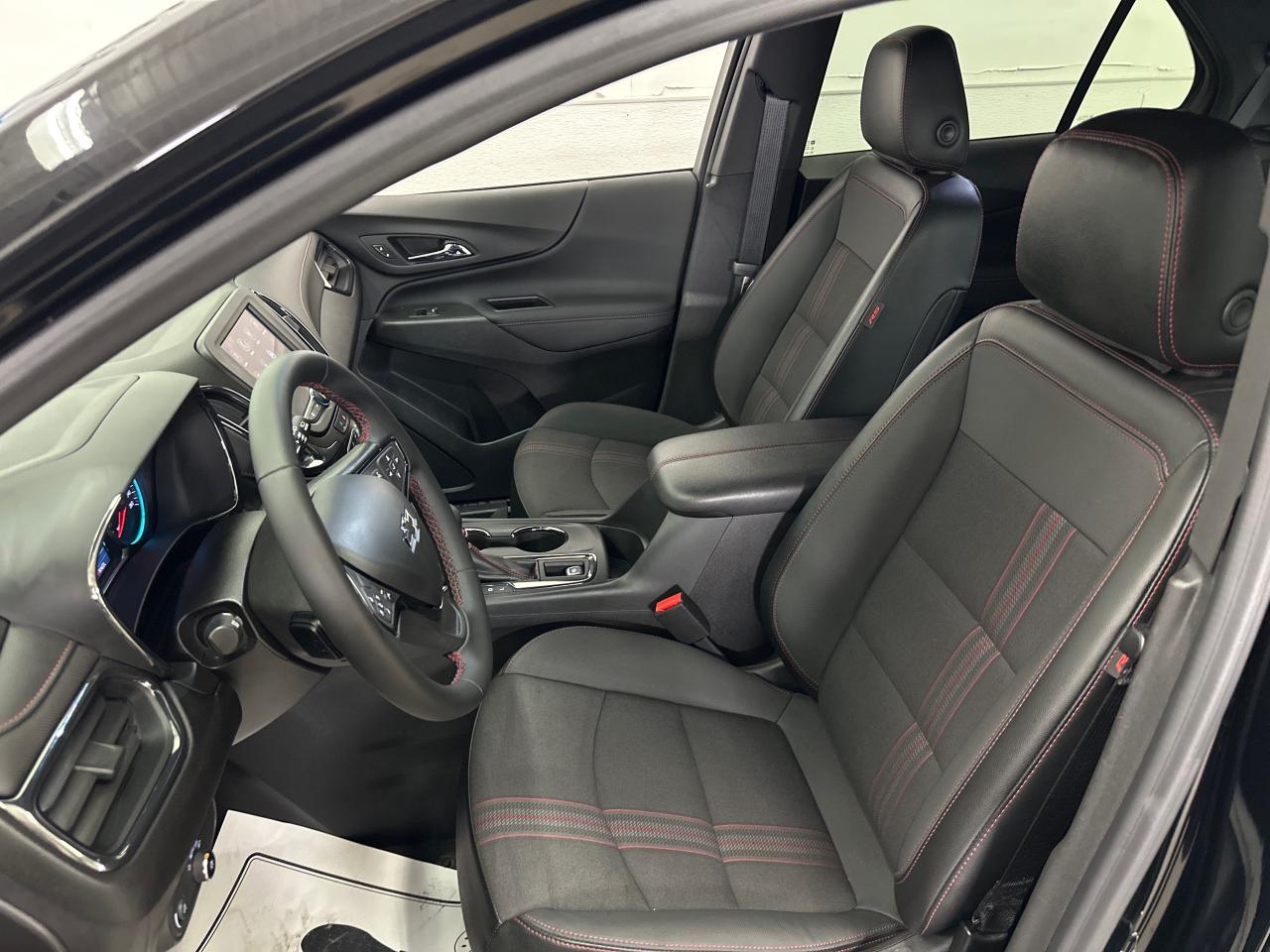 2024 Chevrolet Equinox RS 4dr All-Wheel Drive Photo