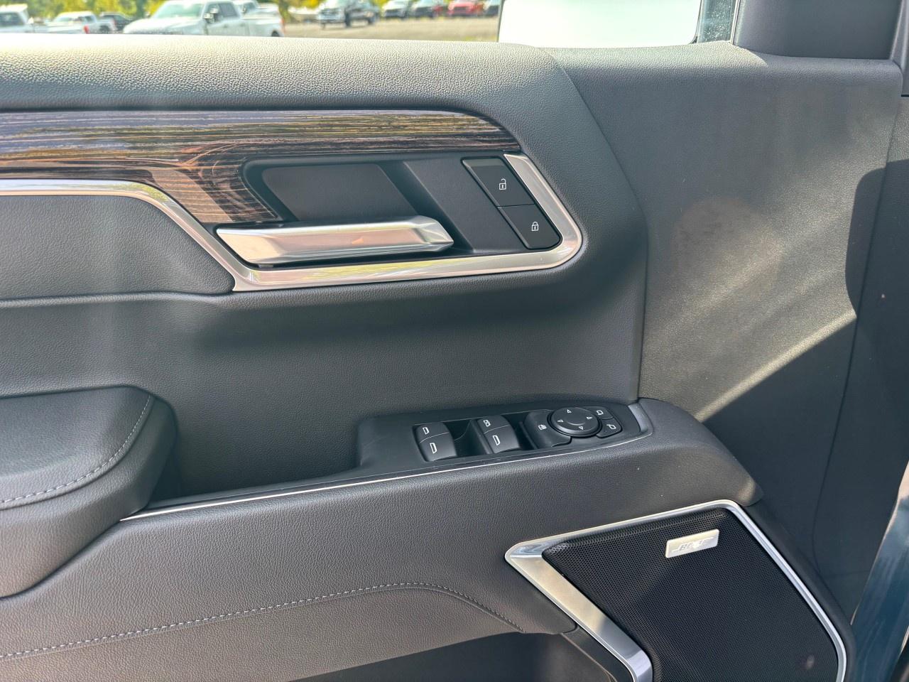 2026 GMC Sierra 1500 Crew Cab Standard Box 4-Wheel Drive Elevation Photo2