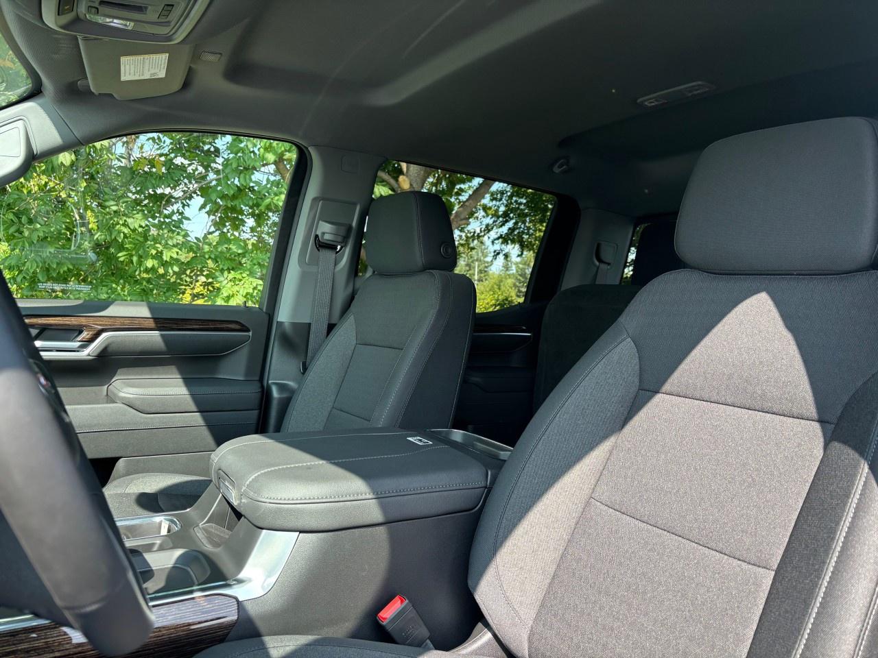 2026 GMC Sierra 1500 Crew Cab Standard Box 4-Wheel Drive Elevation Photo